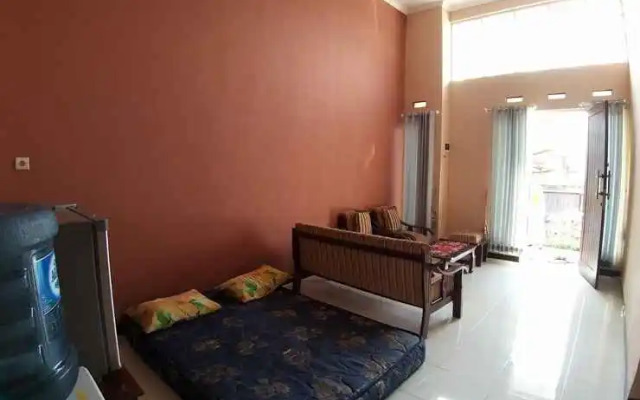 Ken's Villa 8 Malang - Two Bedroom