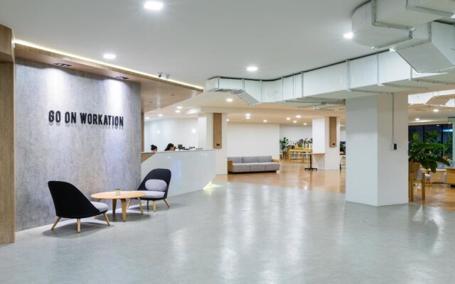 Sleep Z Hostel by Icon Park