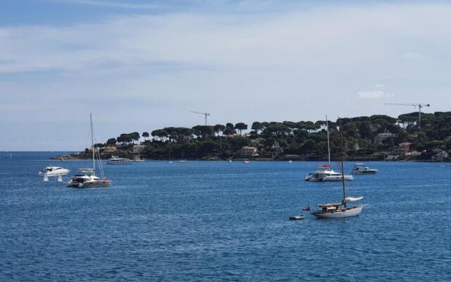 Beau duplex lumineux avec aperçu mer