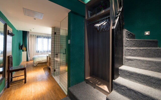 Guilin Nine Rooms Inn