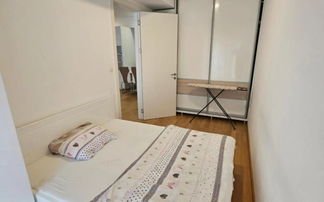 Apartment S&M