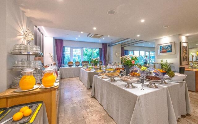 Polis Grand Hotel