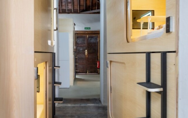 Hostelit
