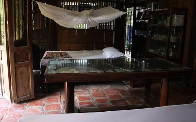 Peaceful Homestay in the Middle of Fruit Garden - Room With two Double Beds