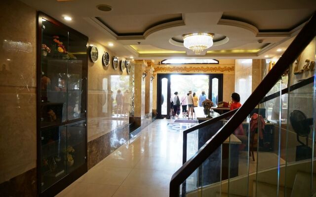 Lychee Hotel