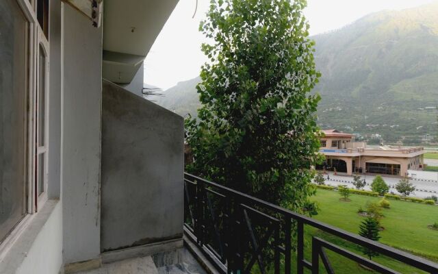 OYO 18674 Airport Inn Hotel