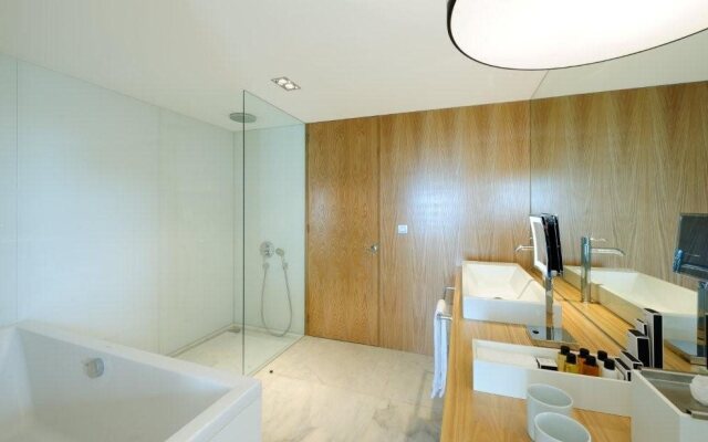 Victoria Golf Resort and Spa