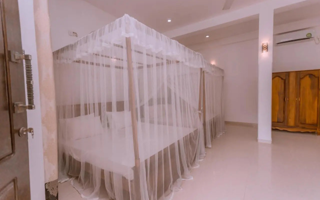 New Surf Paradise Bungalow