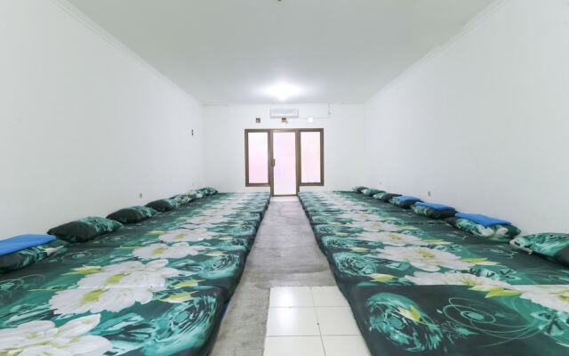 Deduwa Inn Transit
