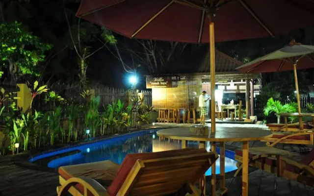 Villa Rumah Kayu