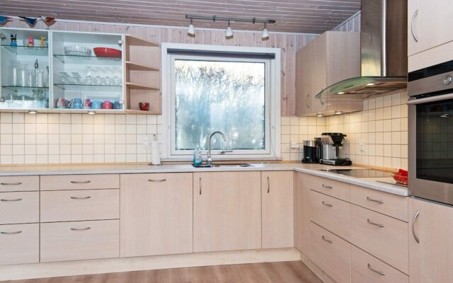 6 Person Holiday Home in Ansager
