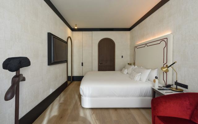 Hotel Montera Madrid, Curio Collection By Hilton