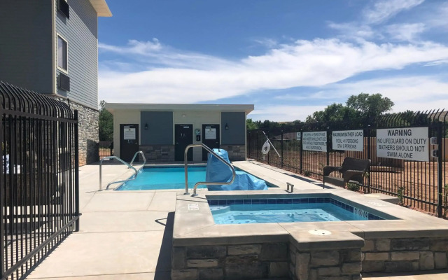 My Place Hotel - Hurricane UT