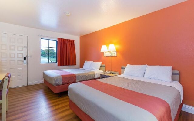 Motel 6