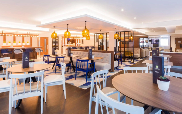 Courtyard by Marriott Glasgow Airport
