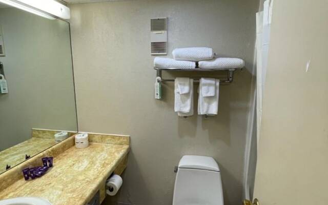 Knights Inn & Suites Emporia