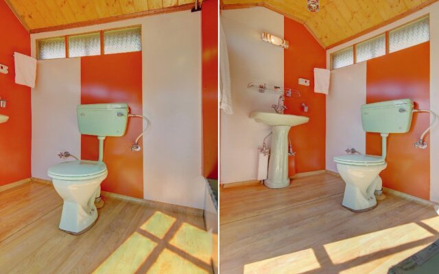 Oyo 6410 Amina Houseboat