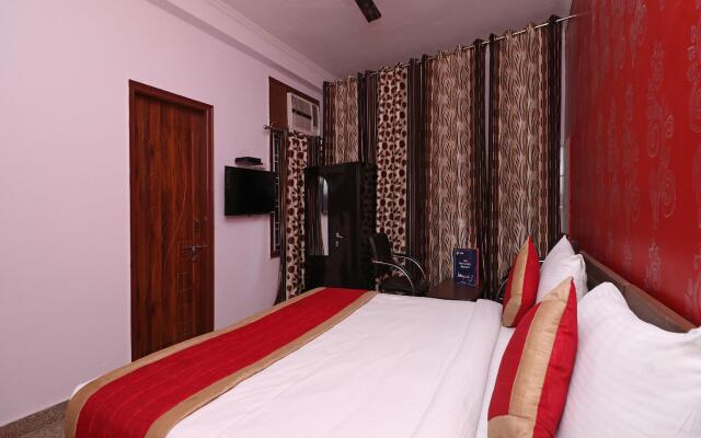 OYO 13107 Westend Residency