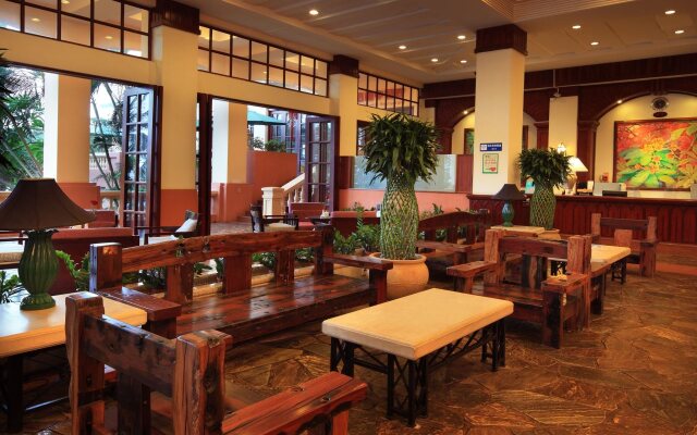 Golden Phoenix Sea View Hotel