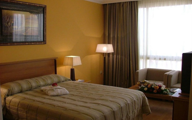 Le Royal Express Salmiya Hotel