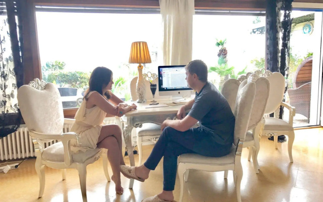 LUX Beach House Barcelona with Pool & Hot Tub, Beach Access