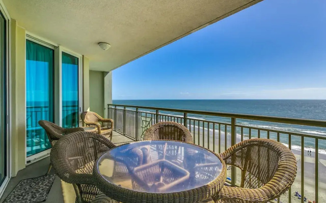 Mar Vista Grande by Condo-World