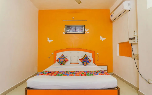 Fabexpress Jmd Inn