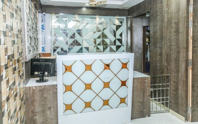 OYO 18651 Hotel Sharda