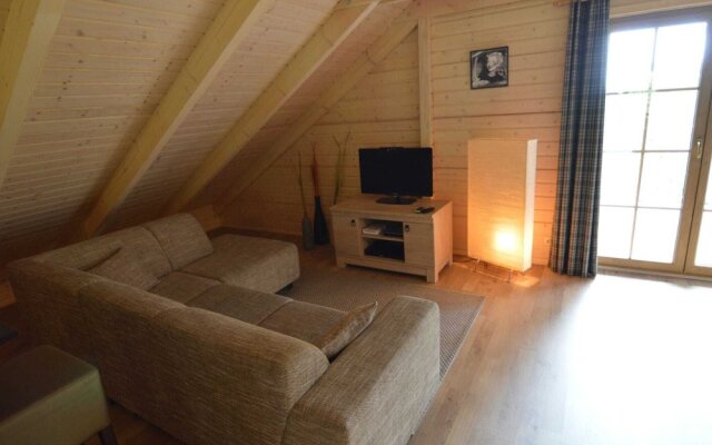 Cozy Chalet in Septon with Sauna and Jacuzzi
