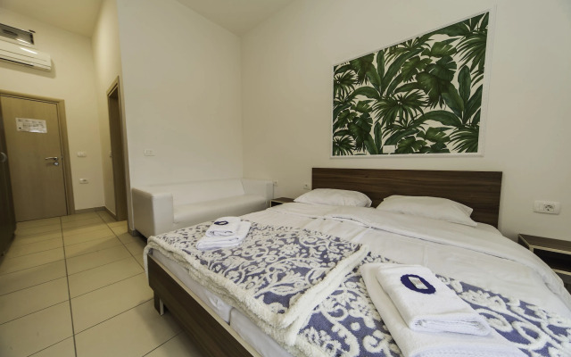 Hotel Lavender - Oleander Resort