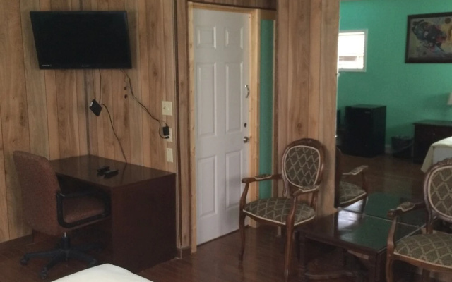 Dixie Plaza Hotel