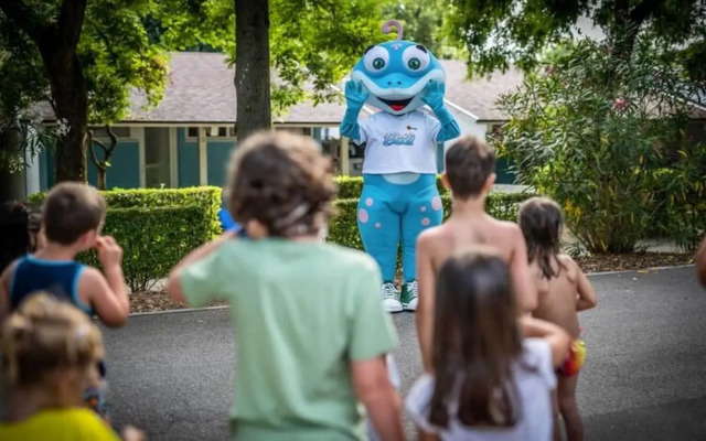 Bungalow in Caorle With Garden Furniture