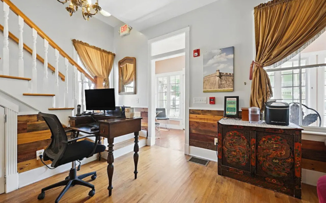 Carriage Way Centennial