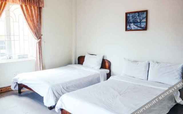 Tu Quy Hotel