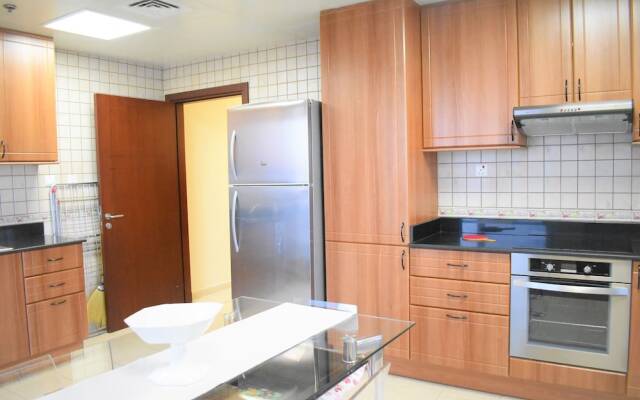Spacious 2 BR Apartment Princess Tower