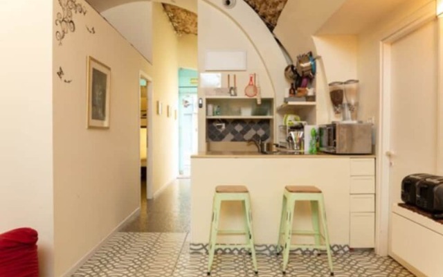PoliHosts Old Jaffa - Hostel