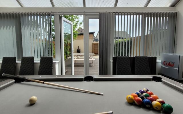House of 4 Chimneys by Your Lettings UK