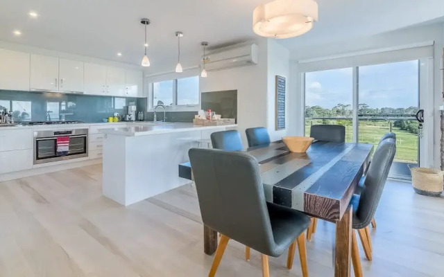 7 Graydens with views in Ventnor