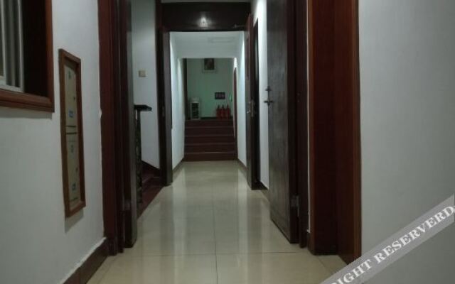 Qidong Starlight Bright Hotel