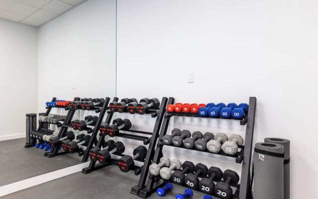 Hotel Mai Downtown Long Beach