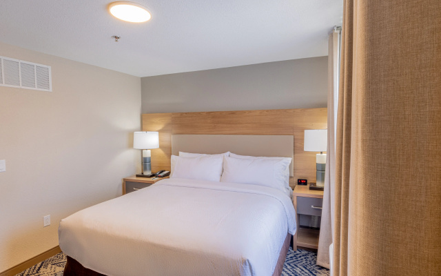 Wichita West Inn And Suites