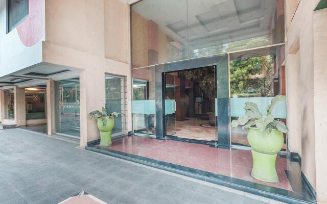 OYO 1383 Taman Cibinong 2