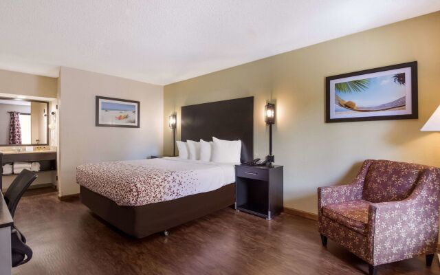 SureStay Hotel by Best Western St. Pete Clearwater Airport