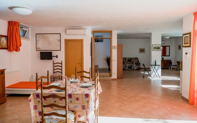 Villa Civico 32 Near The Sea With Pool