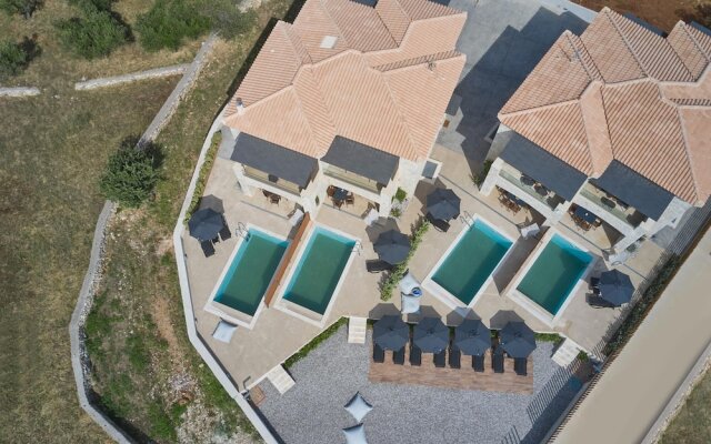 Beachfront Alassa Villas w Private Pools Complex