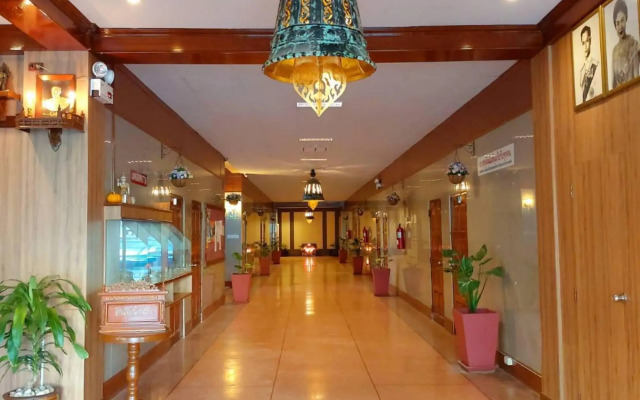 Suriwong Chumphon Hotel