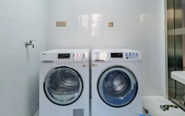 Floral Hotel·Anbo Shuyu Hotel (Taitung Pedestrian Street Store)