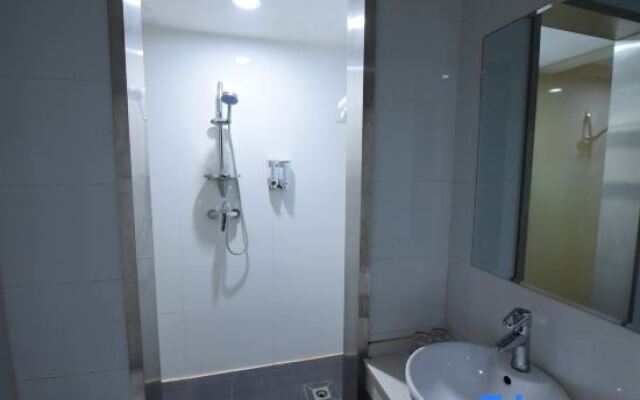 Jiangshan 128 Hotel