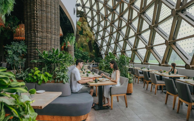 Dusit Thani Laguna Singapore