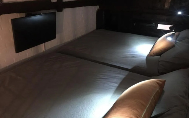 Zhengxing Yenping Apartment